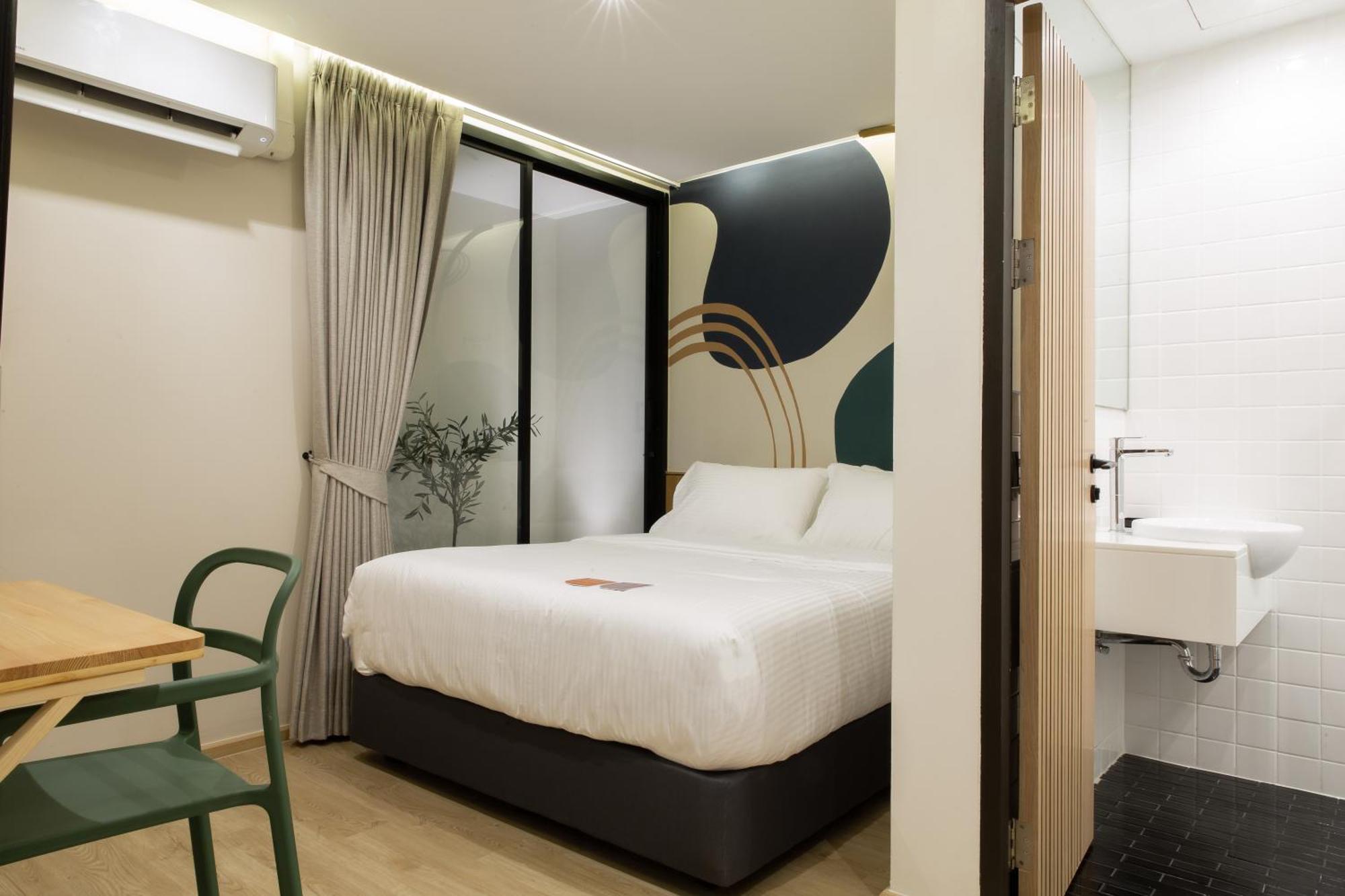 Double B Hostel Бангкок Экстерьер фото